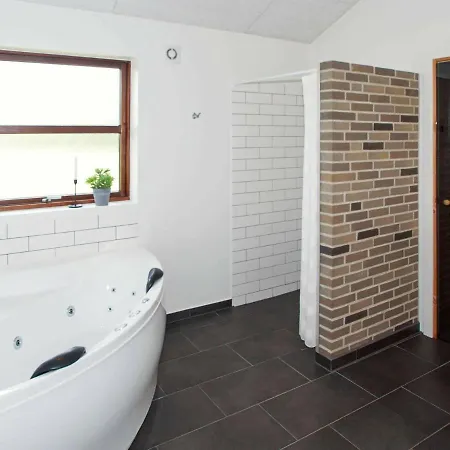 Four-bedroom Holiday In Hemmet 16 Vakantiehuis