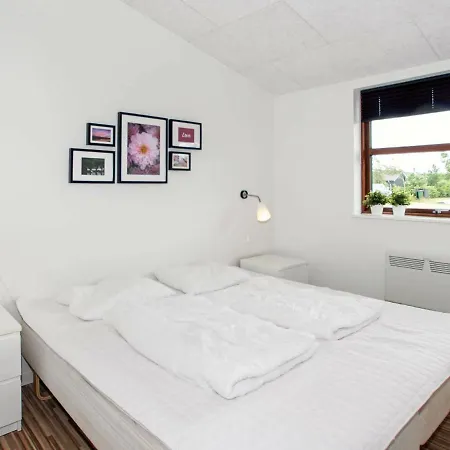 Vakantiehuis Four-bedroom Holiday In Hemmet 16
